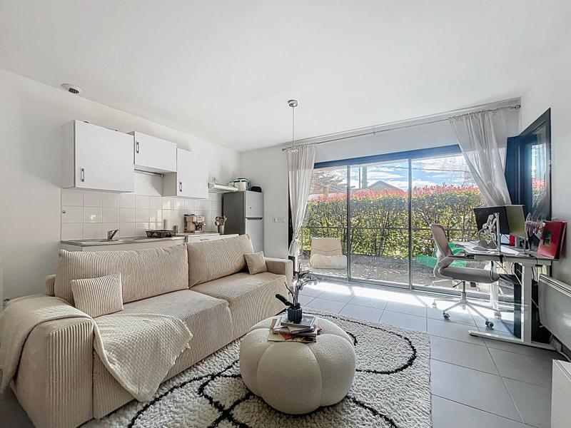 Studio - 37 m² - 1 pièce