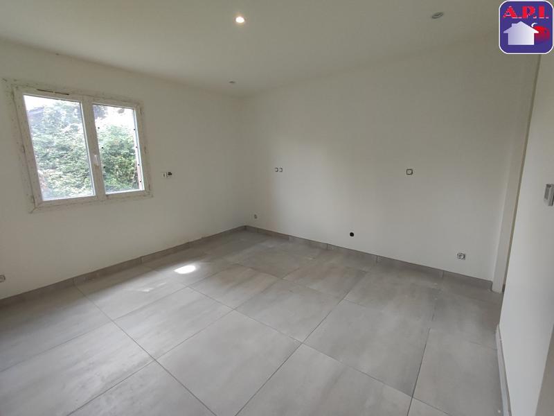 Maison - 104 m² - 4 pièces