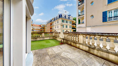 Appartement - 107 m² - 5 pièces