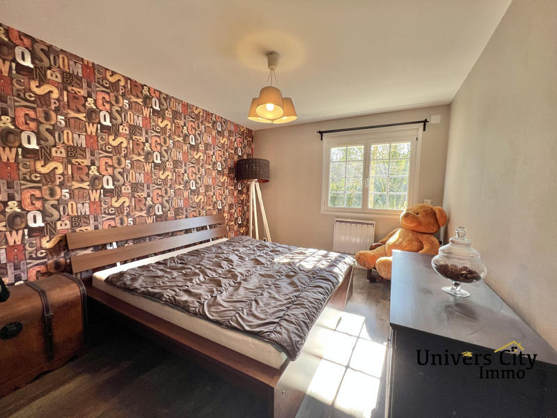 Maison - 181 m² - 8 pièces