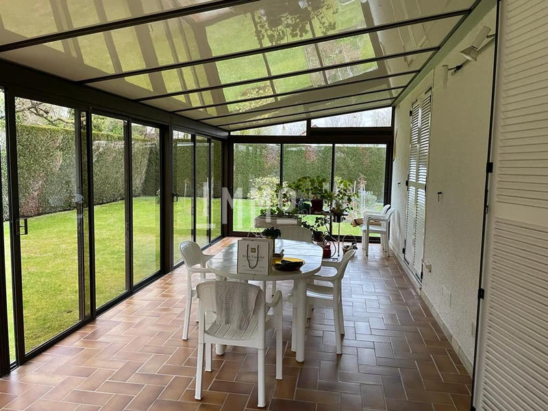 Maison - 231 m² - 10 pièces