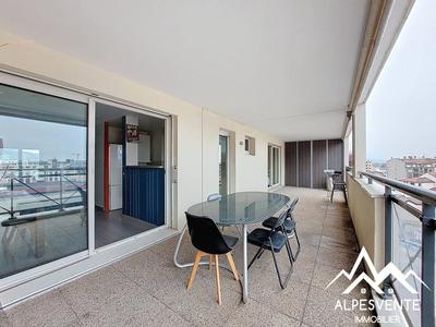 Appartement - 102 m² - 4 pièces