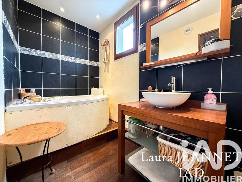 Appartement - 96 m² - 5 pièces