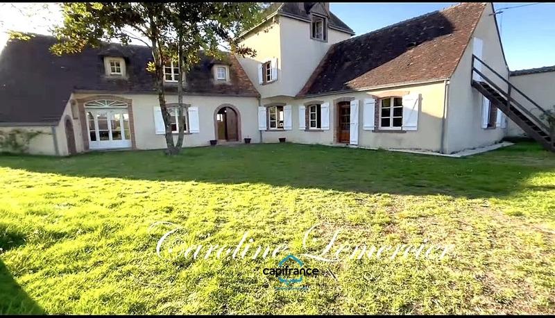 Maison - 294 m² - 9 pièces