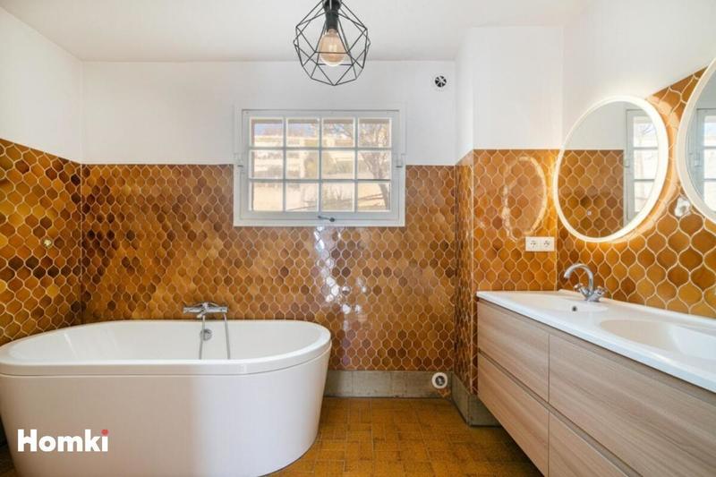 Maison - 183 m² - 6 pièces