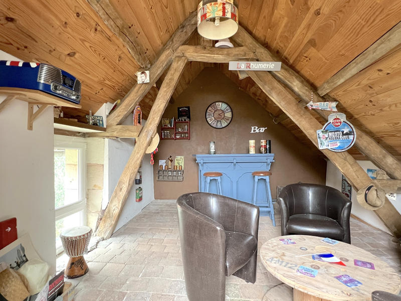 Maison - 150 m² - 8 pièces