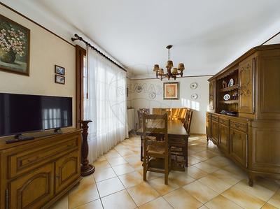 Maison - 90 m² - 6 pièces