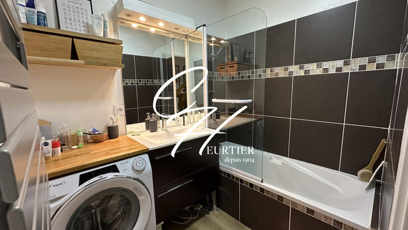 Appartement - 79 m² - 4 pièces