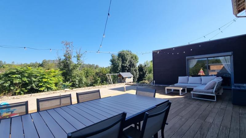 Maison - 230 m² - 7 pièces