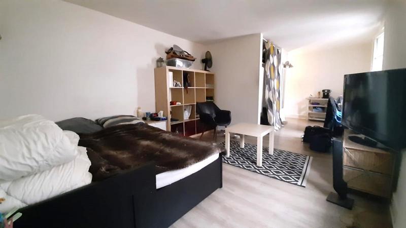 Studio - 25 m² - 1 pièce