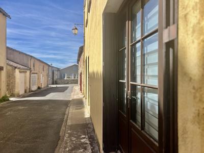 Maison traditionnelle - 101 m² - 5 pièces