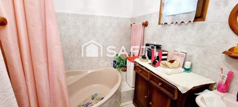 Maison - 310 m² - 9 pièces