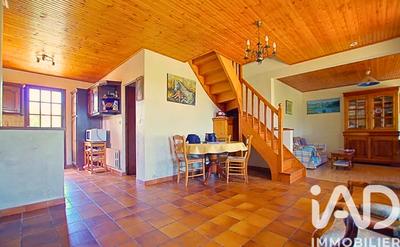 Maison - 94 m² - 5 pièces