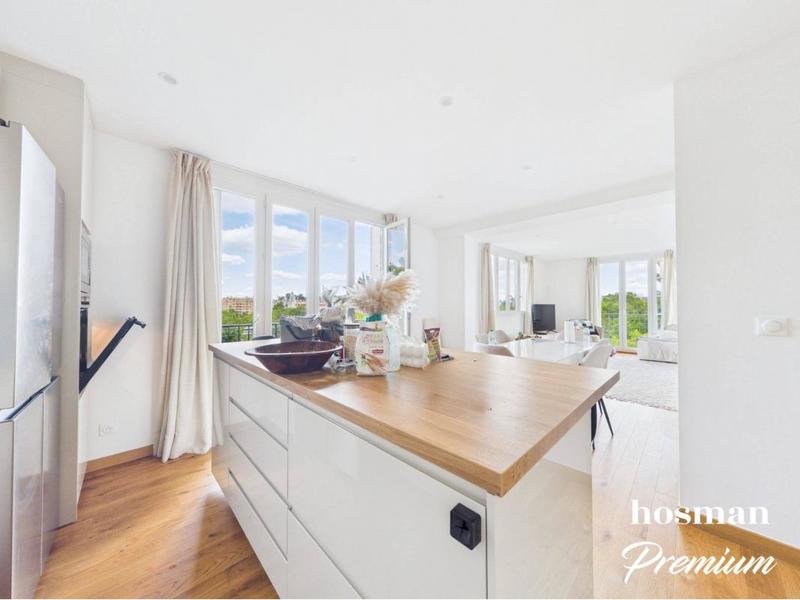 Appartement - 121 m² - 6 pièces