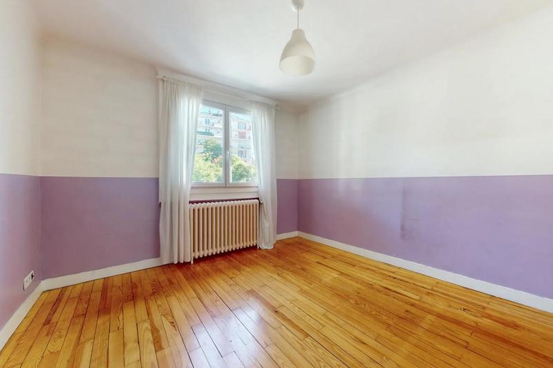 Maison - 170 m² - 8 pièces