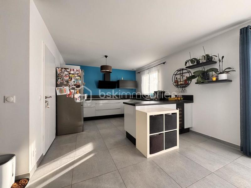 Maison - 90 m² - 5 pièces