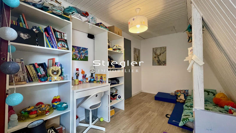 Maison - 95 m² - 4 pièces