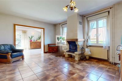 Maison - 178 m² - 7 pièces