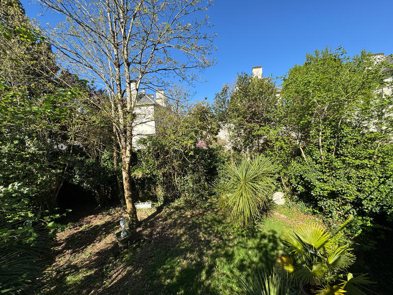 Maison - 204 m² - 8 pièces