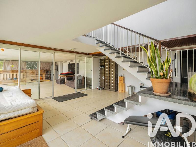 Maison - 163 m² - 7 pièces