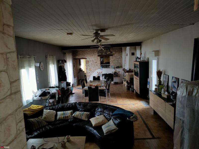 Maison - 186 m² - 7 pièces