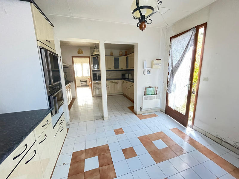 Maison - 93 m² - 4 pièces