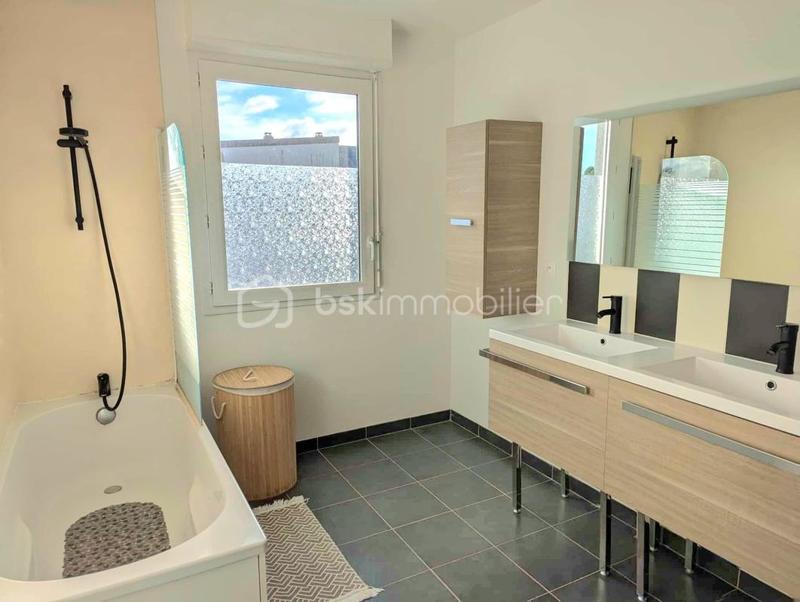 Maison - 106 m² - 4 pièces