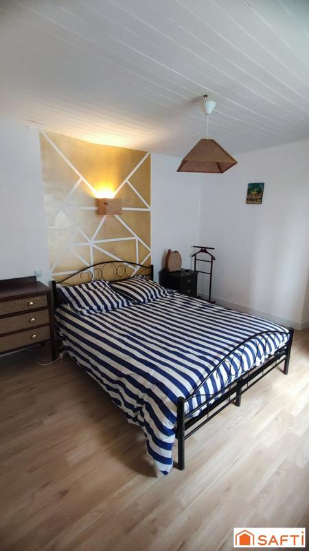 Maison - 215 m² - 7 pièces