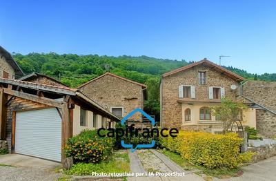 Maison - 108 m² - 5 pièces