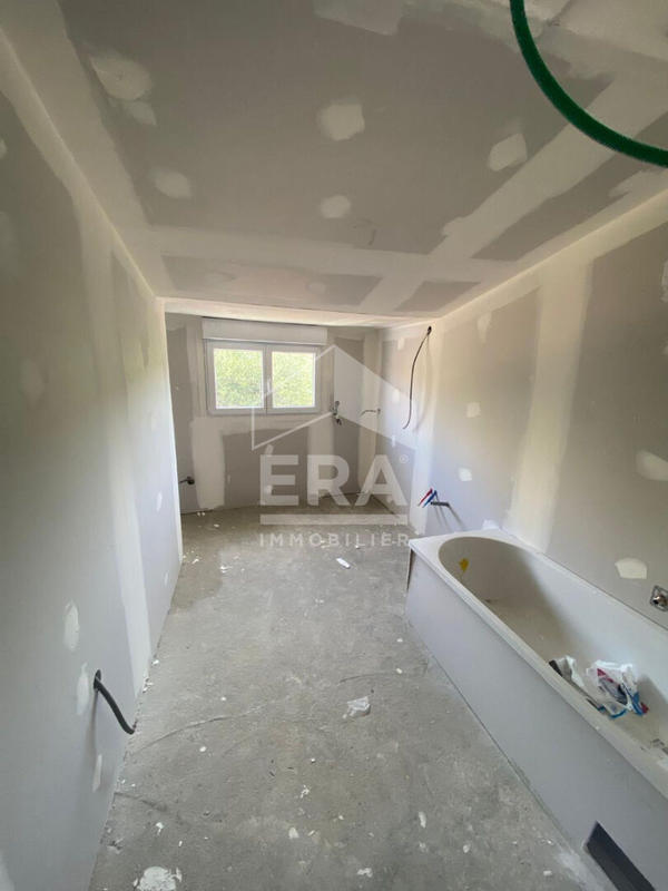 Maison - 180 m² - 5 pièces