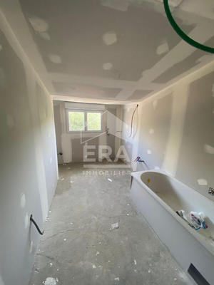 Maison - 180 m² - 5 pièces