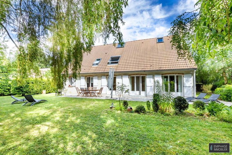 Maison contemporaine - 190 m² - 7 pièces