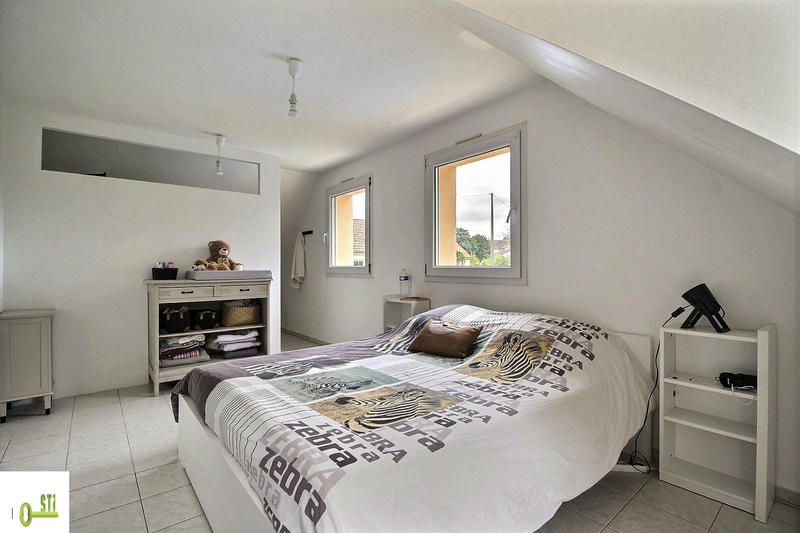 Maison - 270 m² - 8 pièces