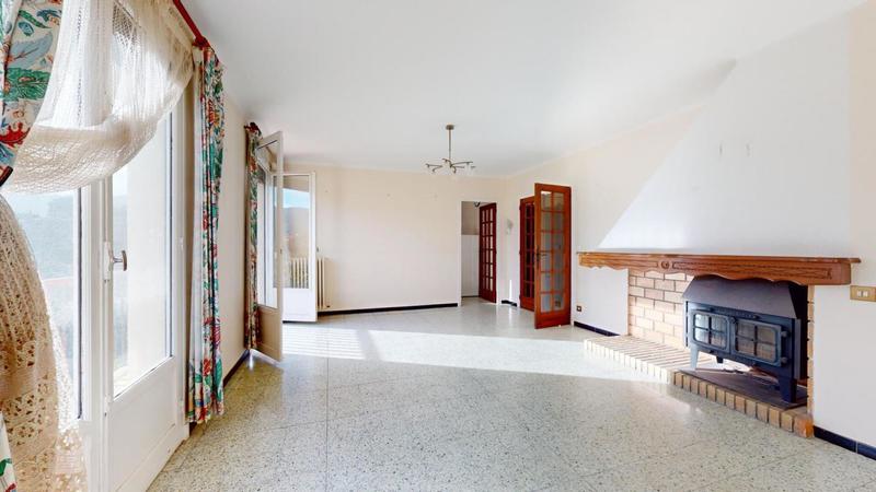 Maison - 206 m² - 9 pièces