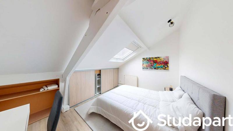 Chambre - 11 m² - 1 pièce