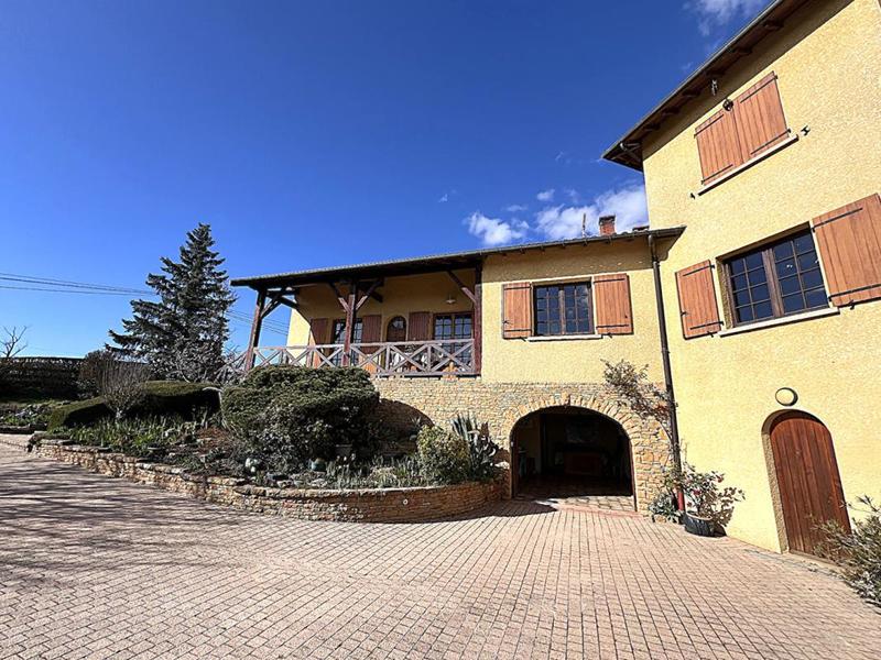 Maison - 190 m² - 8 pièces