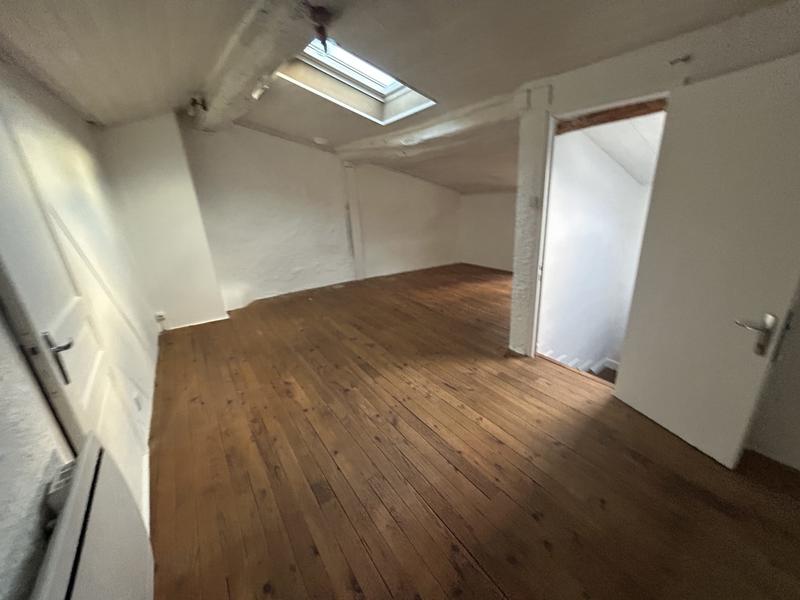 Maison - 90 m² - 6 pièces