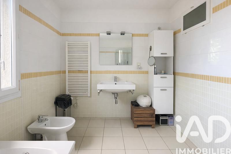 Maison - 197 m² - 8 pièces