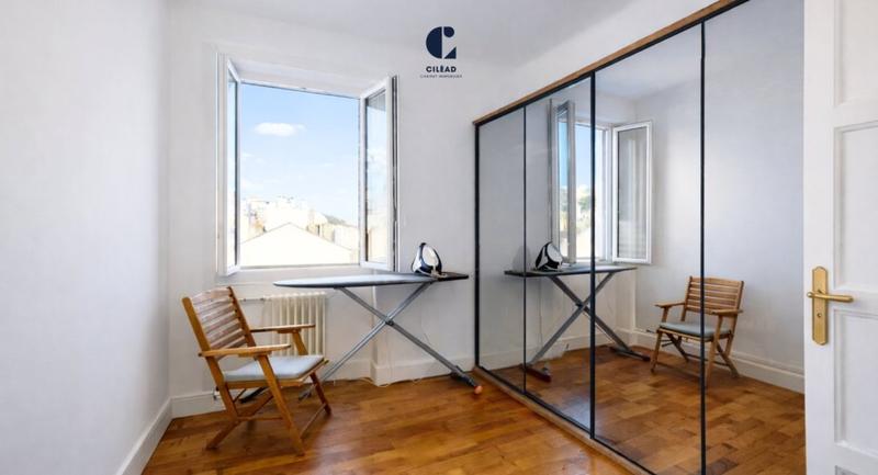 Appartement - 108 m² - 5 pièces