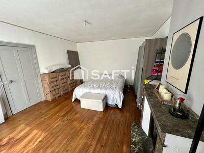 Maison - 162 m² - 7 pièces