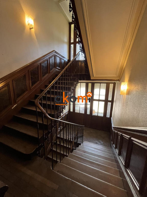 Appartement - 177 m² - 6 pièces