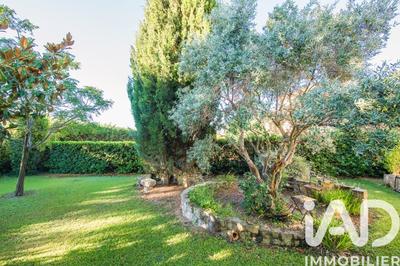 Maison - 195 m² - 7 pièces