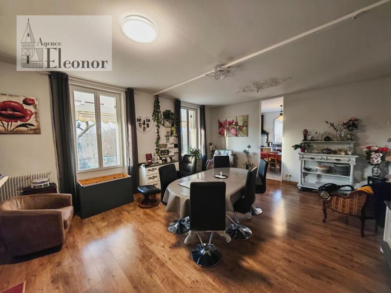 Maison - 188 m² - 7 pièces