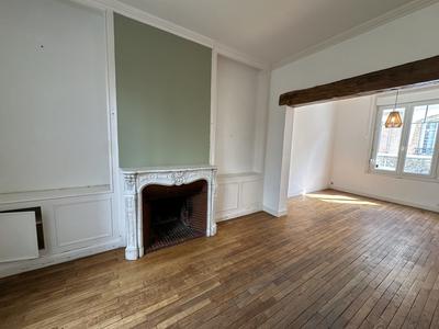 Maison - 200 m² - 8 pièces