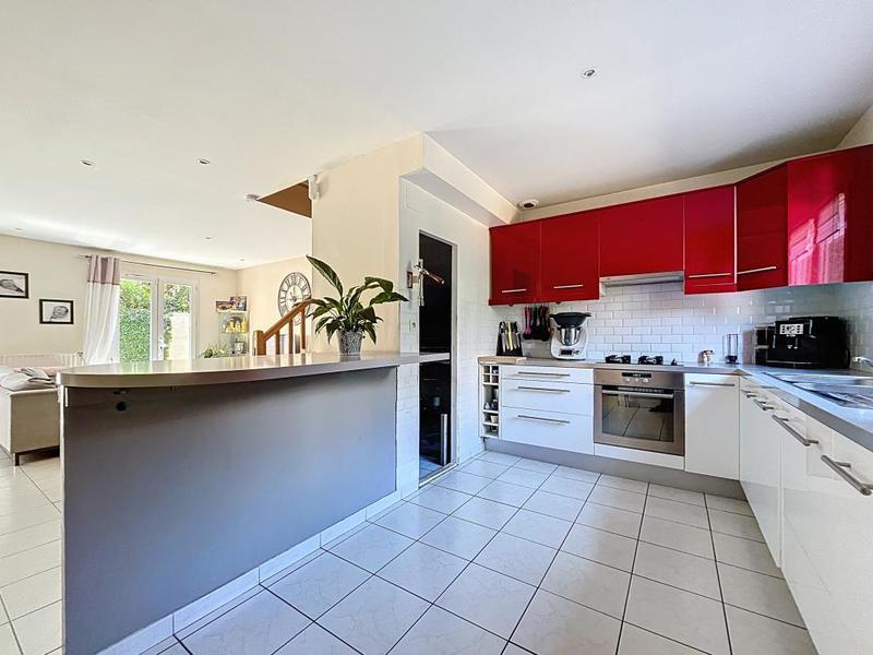 Maison - 105 m² - 5 pièces