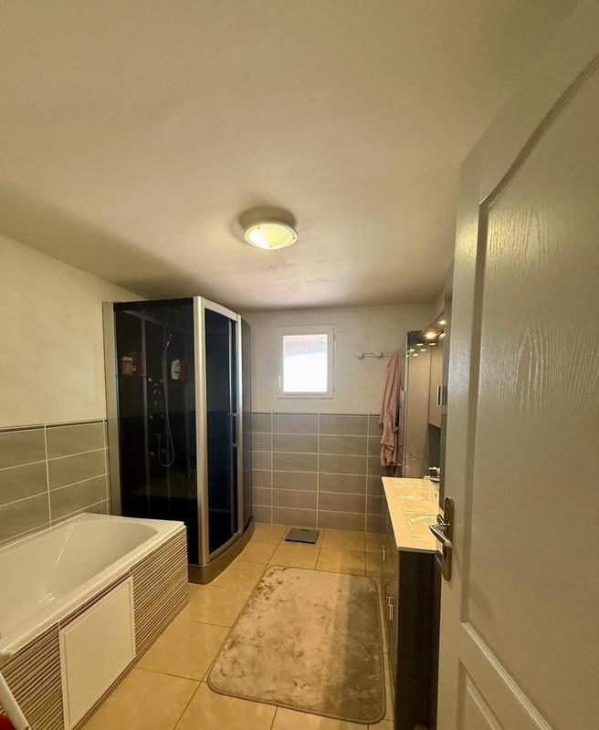 Maison - 135 m² - 5 pièces