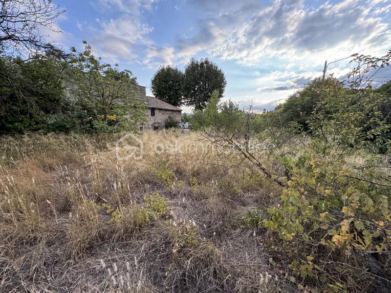 Terrain industriel - 1 160 m²