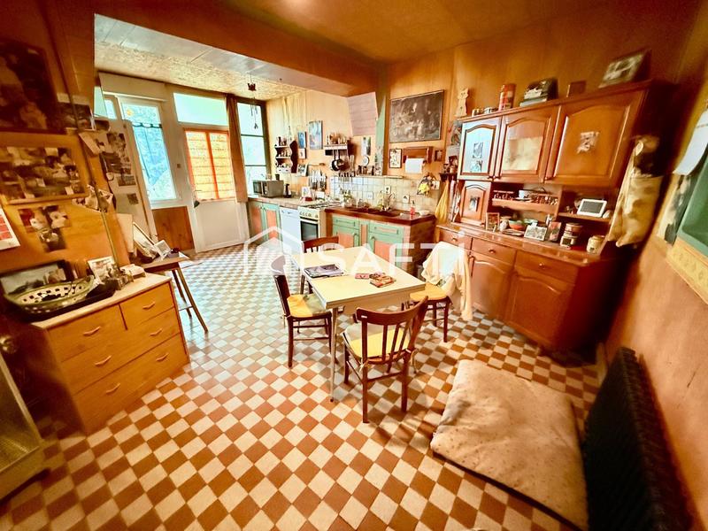 Maison - 197 m² - 7 pièces