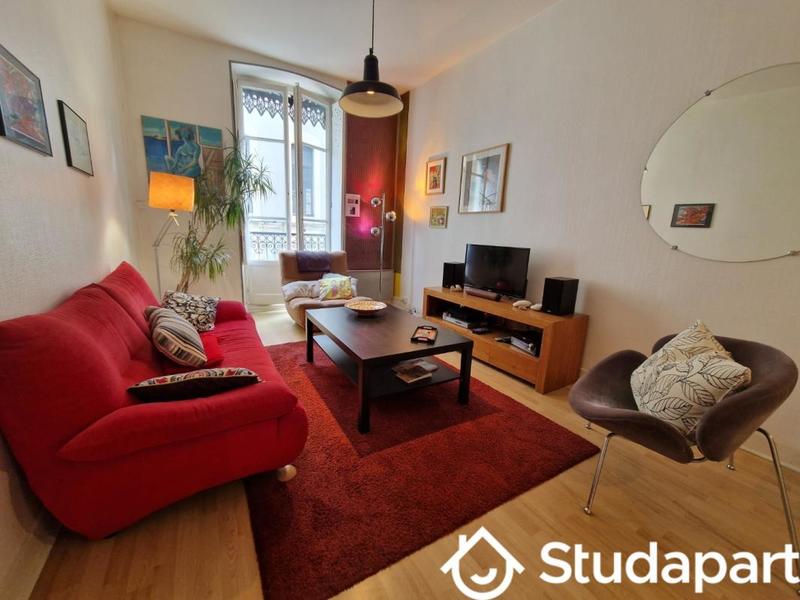 Appartement - 90 m² - 4 pièces