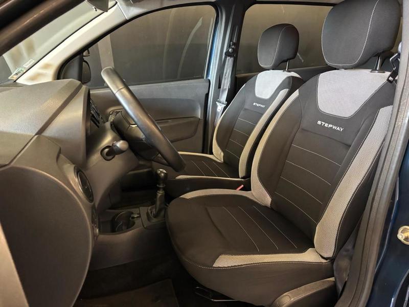 Dacia Lodgy Stepway 1.5 BluedCi 115 cv - Camera de Recul Attelage